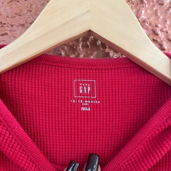 Baby Gap Thermal Onesie - Picture 2 of 5